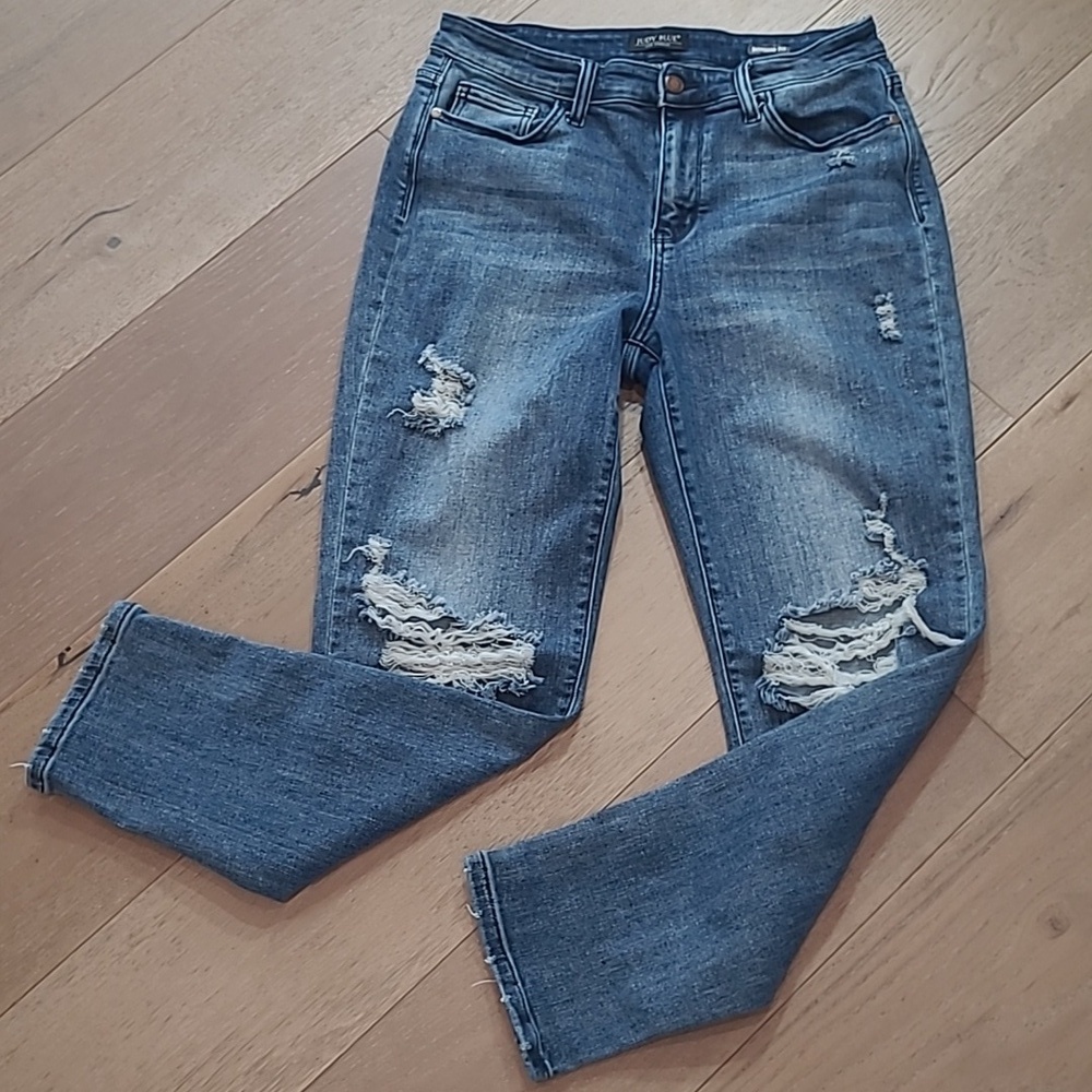 Judy Blue Jeans Women's sz 9/29 Boyfriend Fit Mid Rise Distressed Denim Jeans